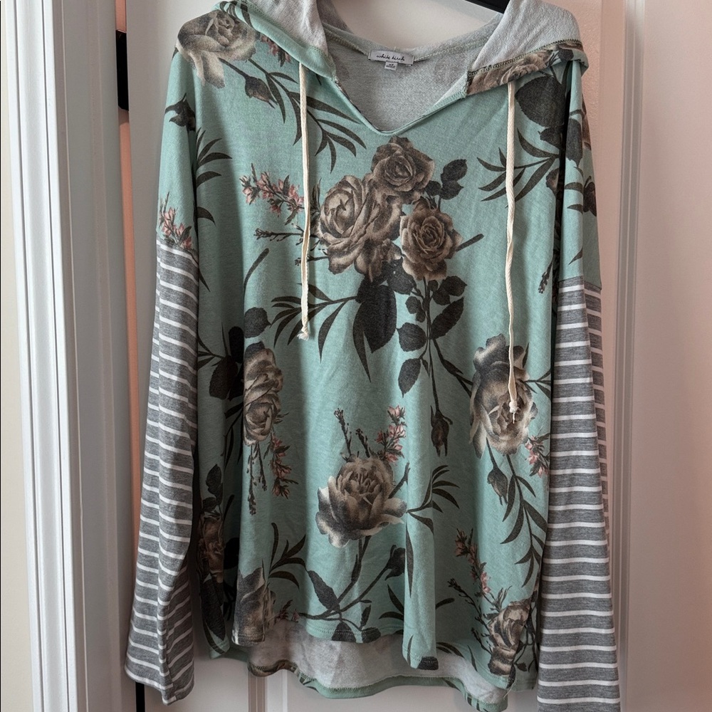 White Birch Mint Green Top